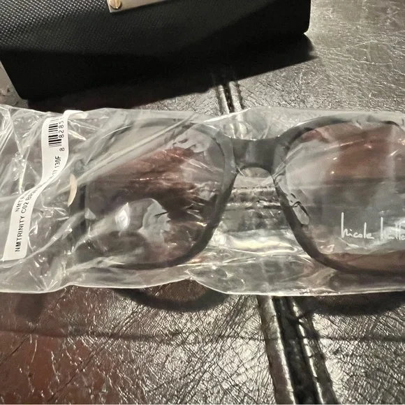 NWT Nicole Miller Trinity Sunglasses Nicole Miller Sunglasses products for sale | eBay main image 4